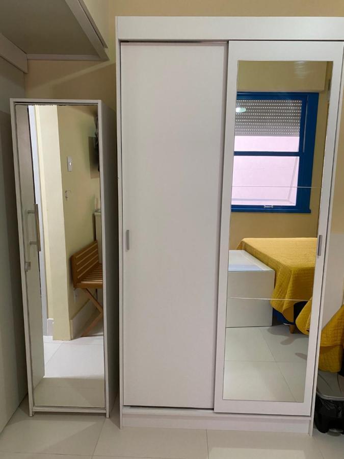 Copa Beach Home - Copacabana Posto 4 Quadra Da Praia Рио-де-Жанейро Экстерьер фото