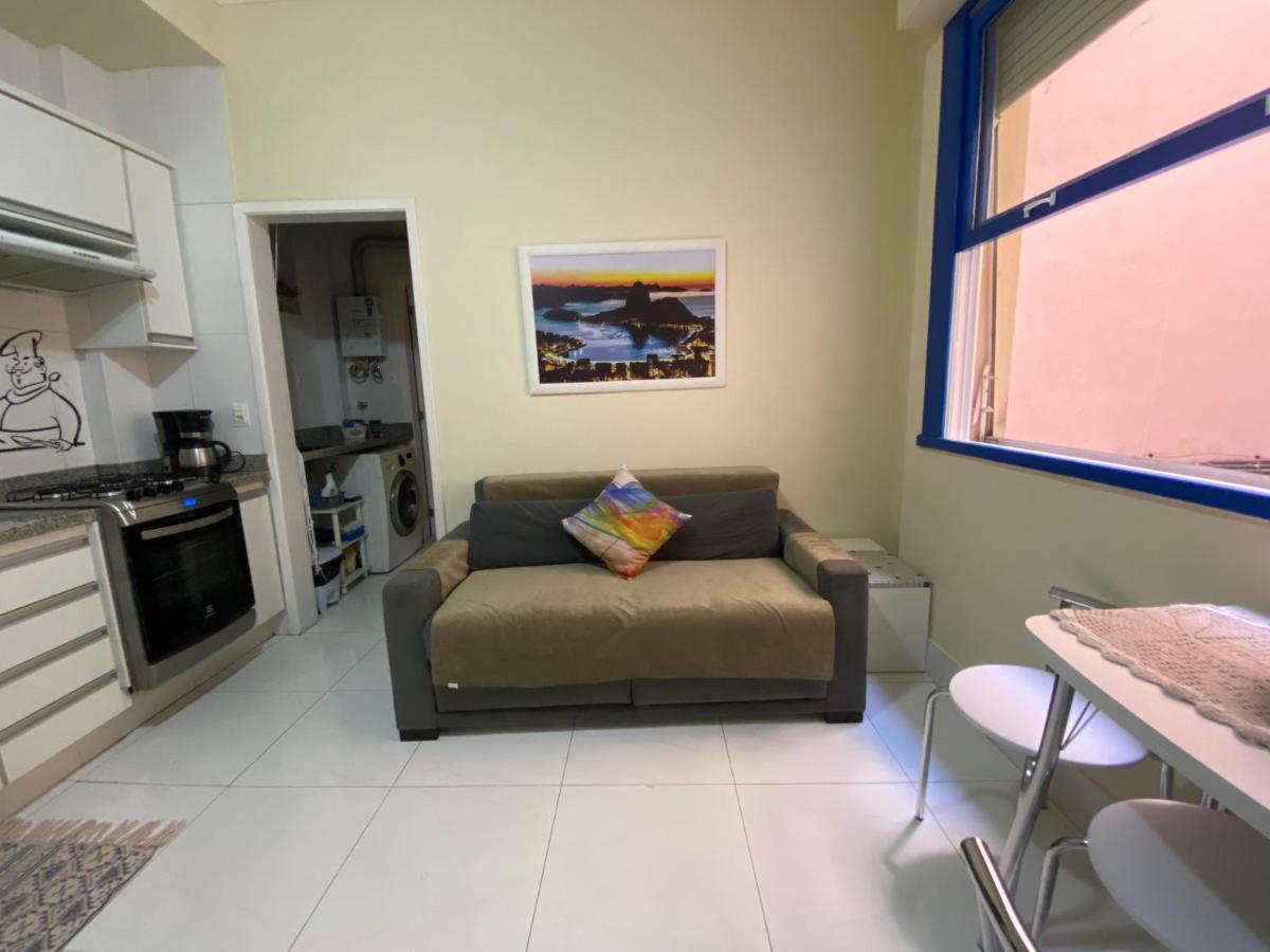 Copa Beach Home - Copacabana Posto 4 Quadra Da Praia Рио-де-Жанейро Экстерьер фото