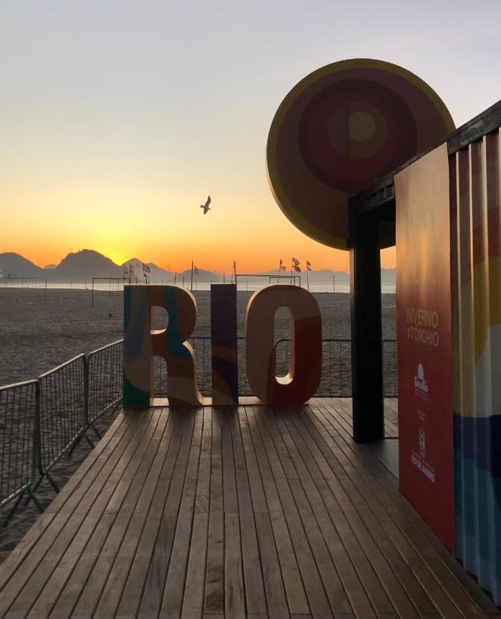 Copa Beach Home - Copacabana Posto 4 Quadra Da Praia Рио-де-Жанейро Экстерьер фото